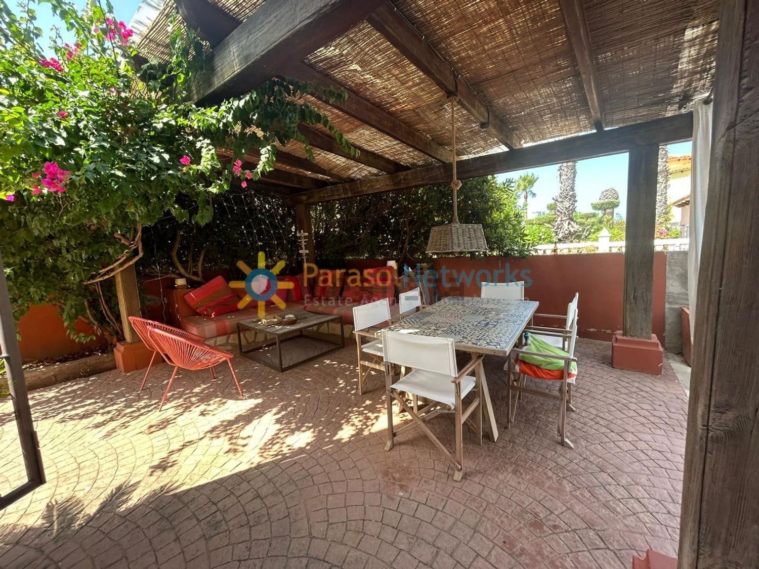 Casa de 212 m² en Oliva