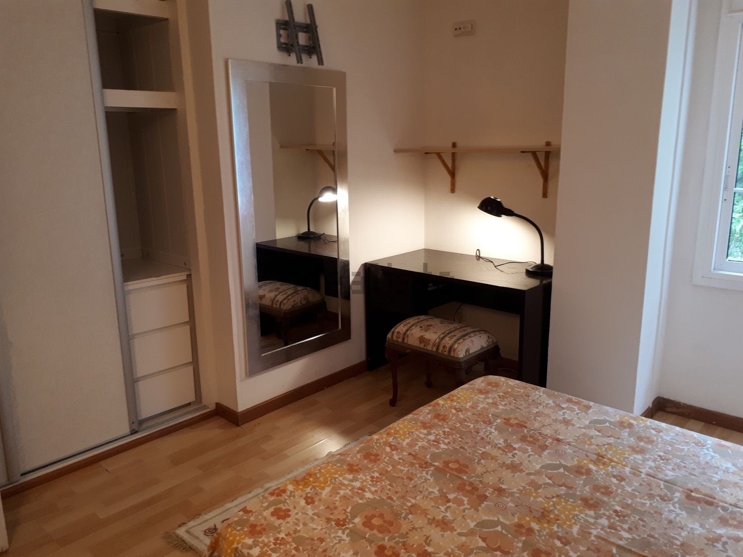 Habitació de lloguer, Alella