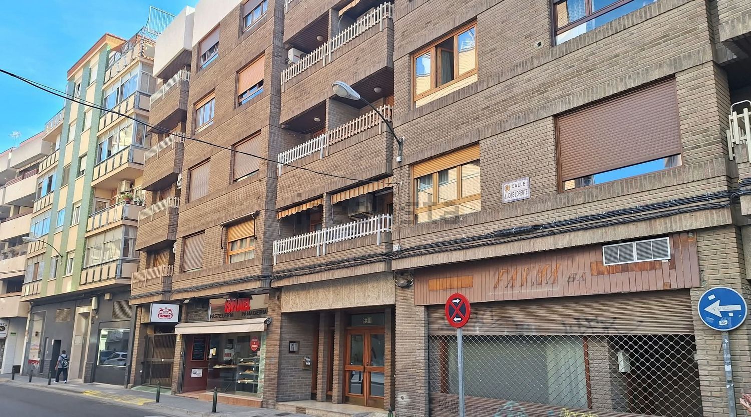Piso de 86 m² en Zaragoza