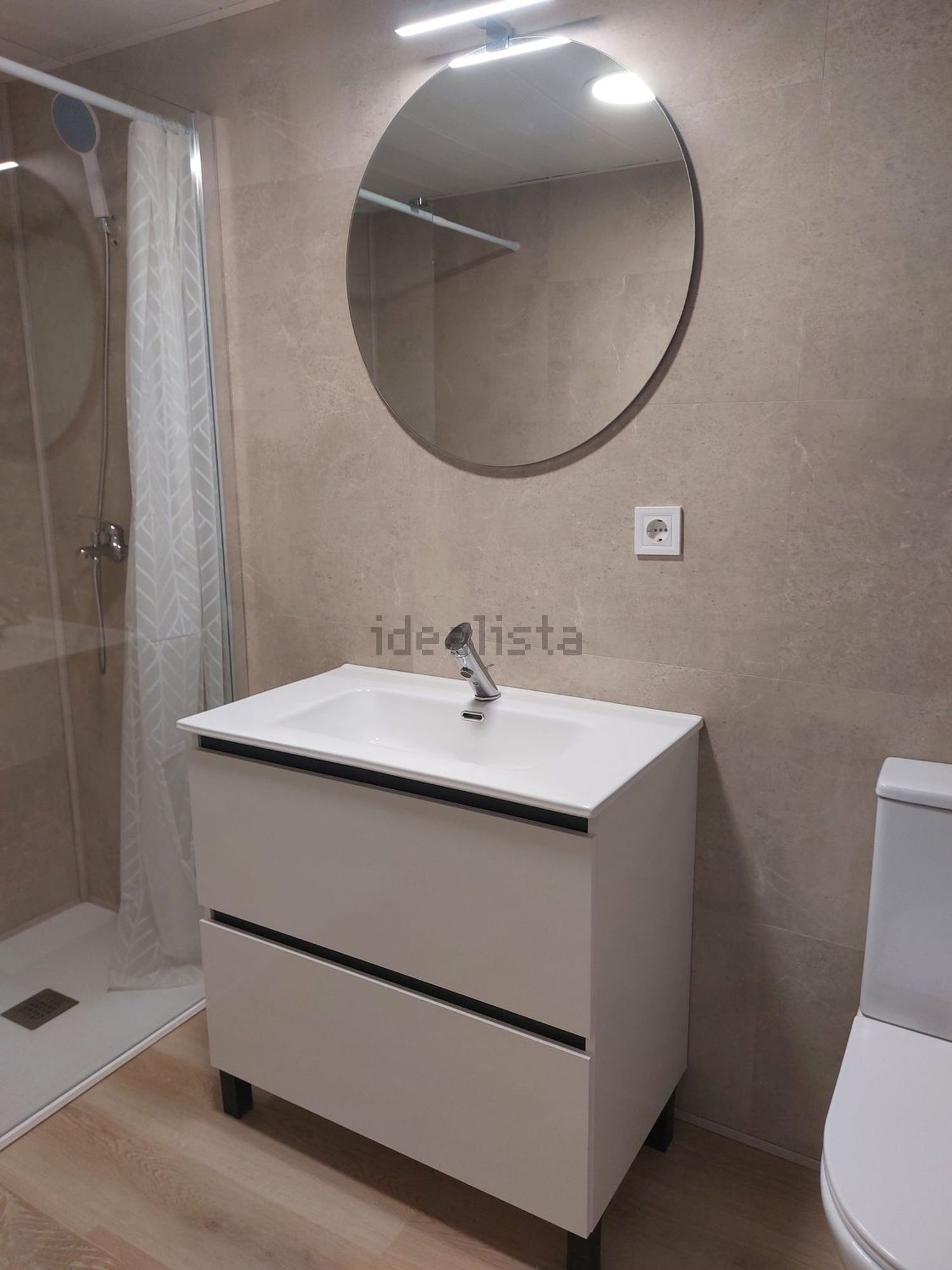 Habitació de lloguer, Barbastro