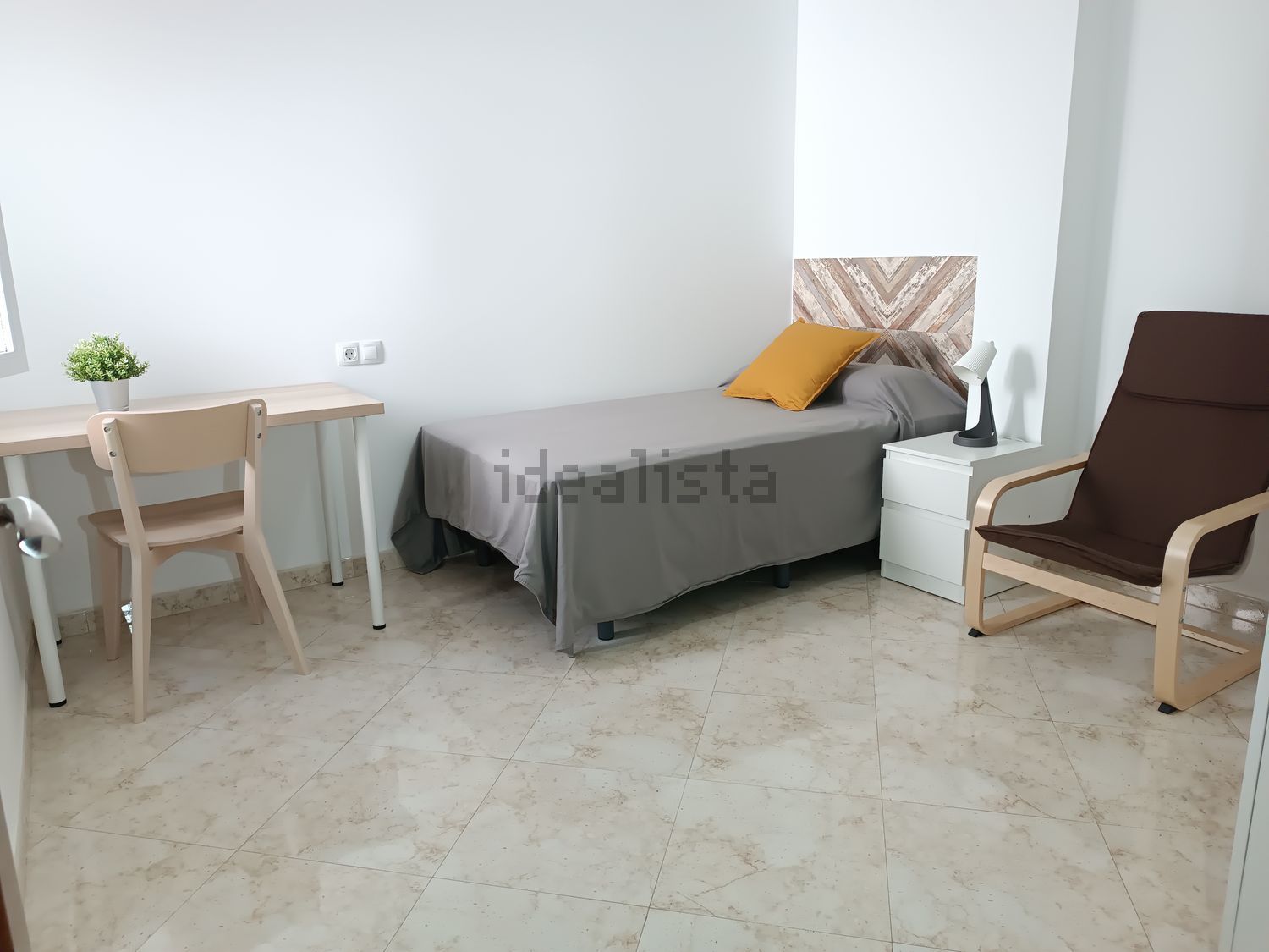 Habitació de lloguer, Benacazón