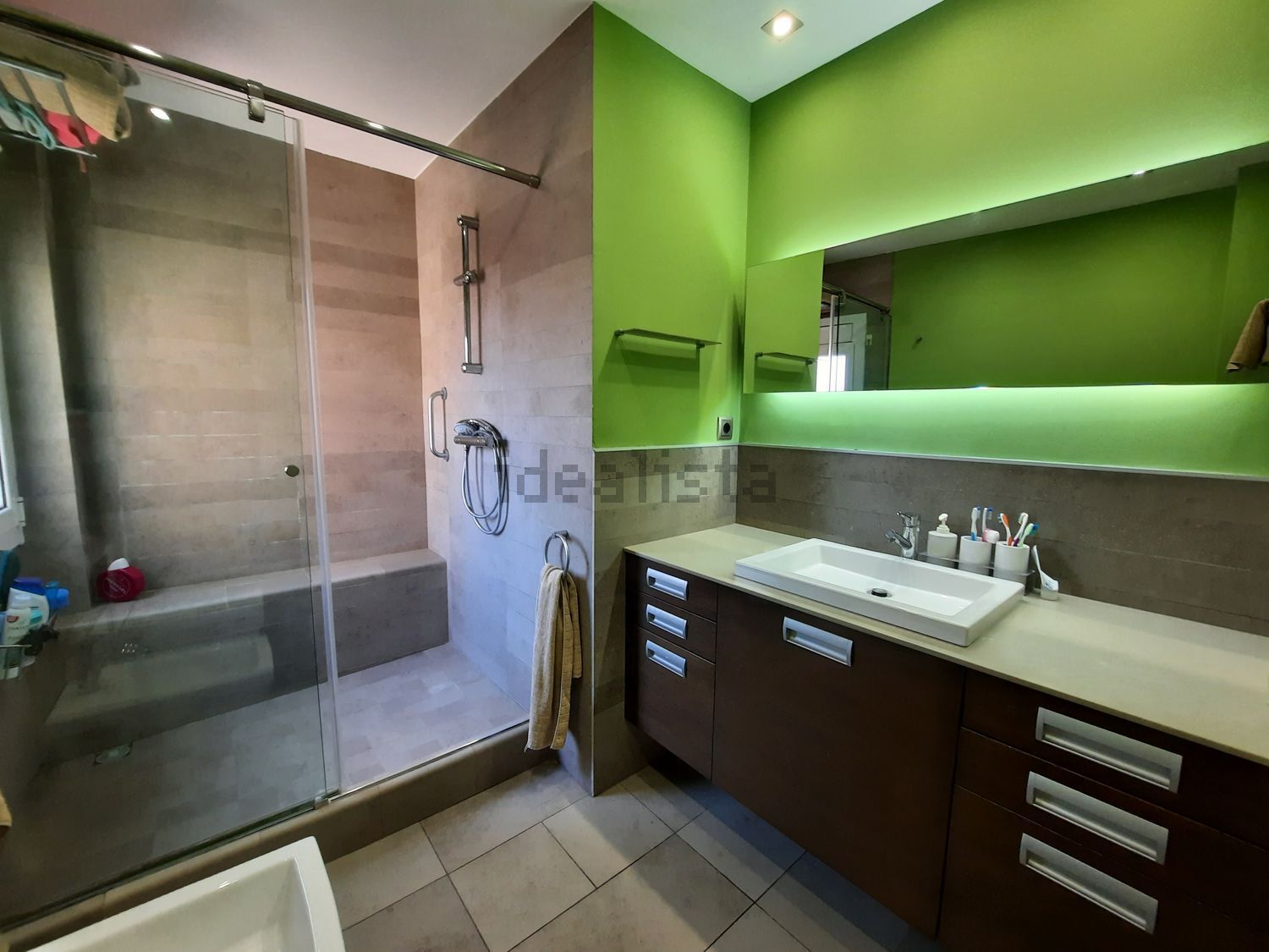 Pis de 102 m² a Sant Feliu de Llobregat