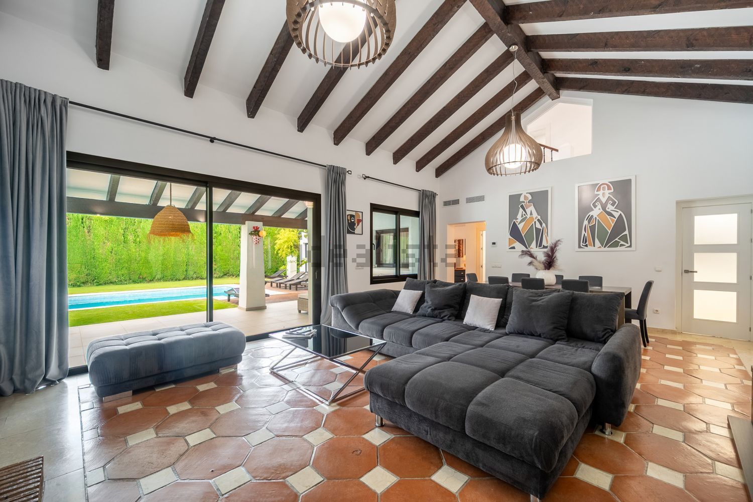 Casa 411 m² a Estepona