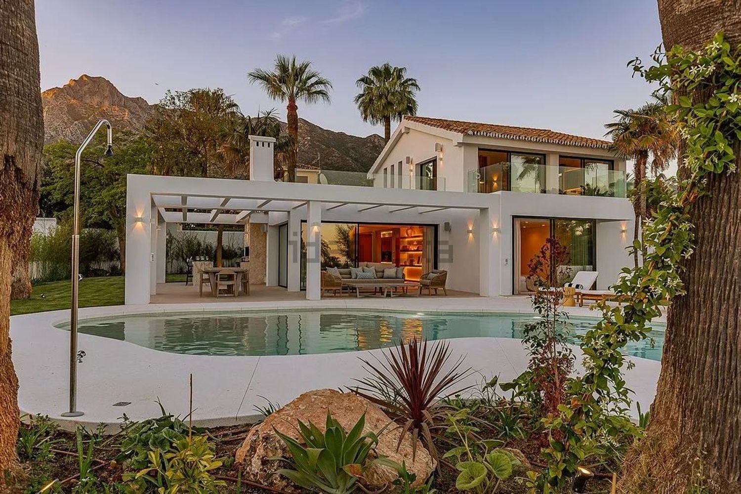 Haus 400 m² in Marbella