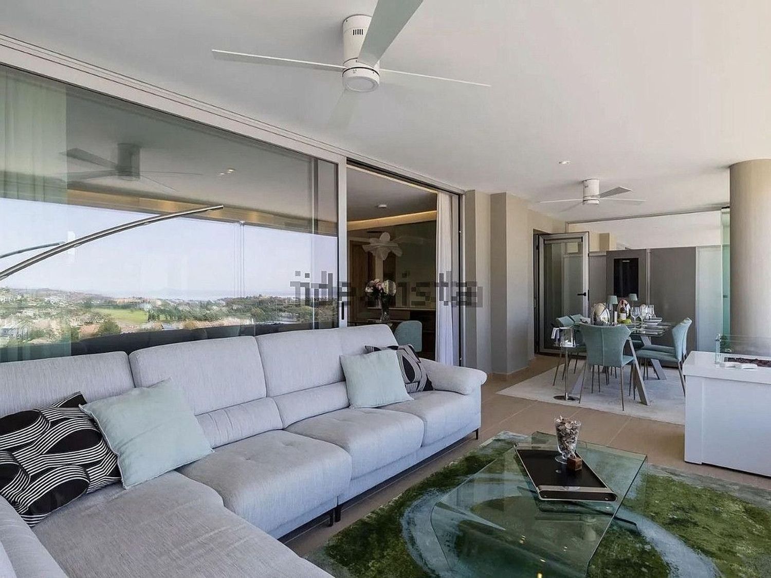 Piso de 200 m² en Benahavís