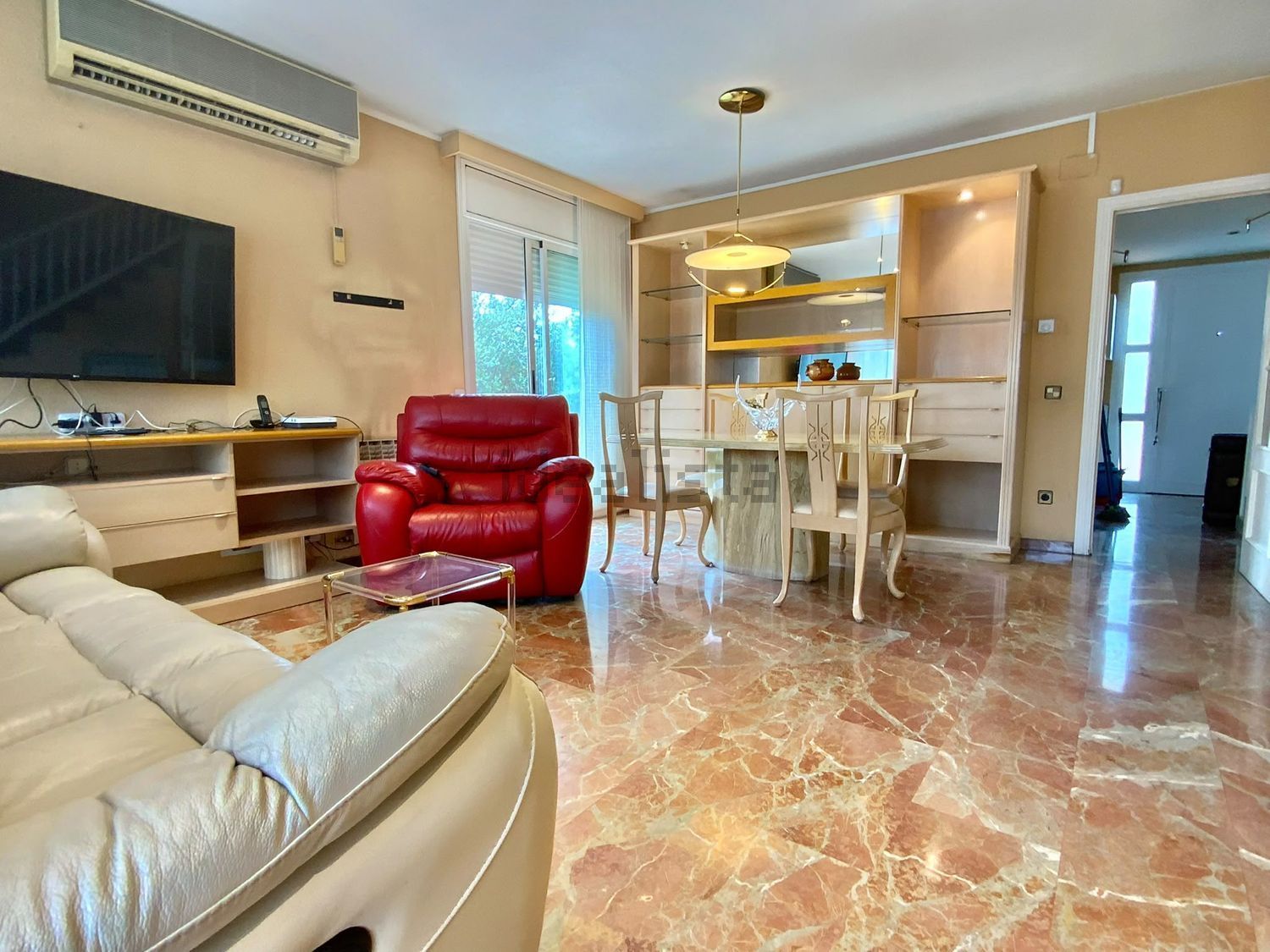 House 213 m² in Martorell