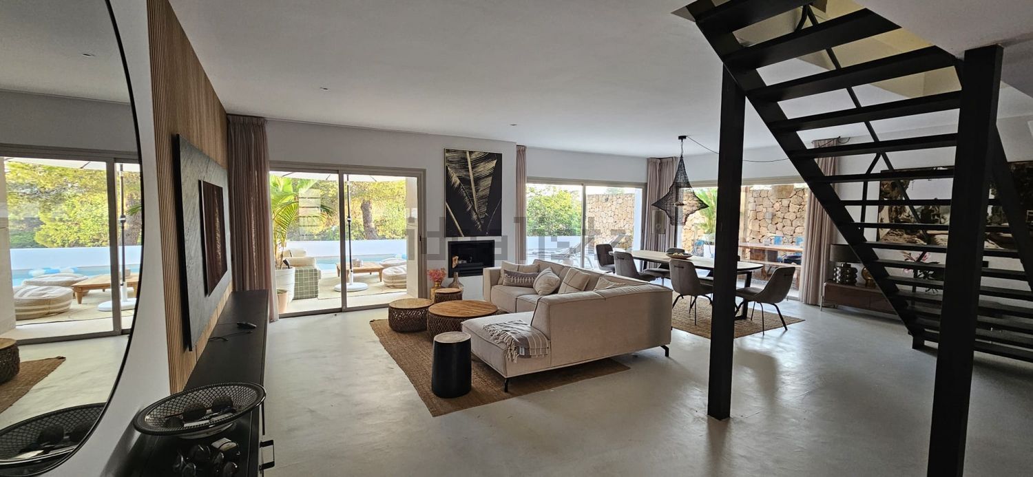 Будинок 165 м² у Santa Eulària des Riu