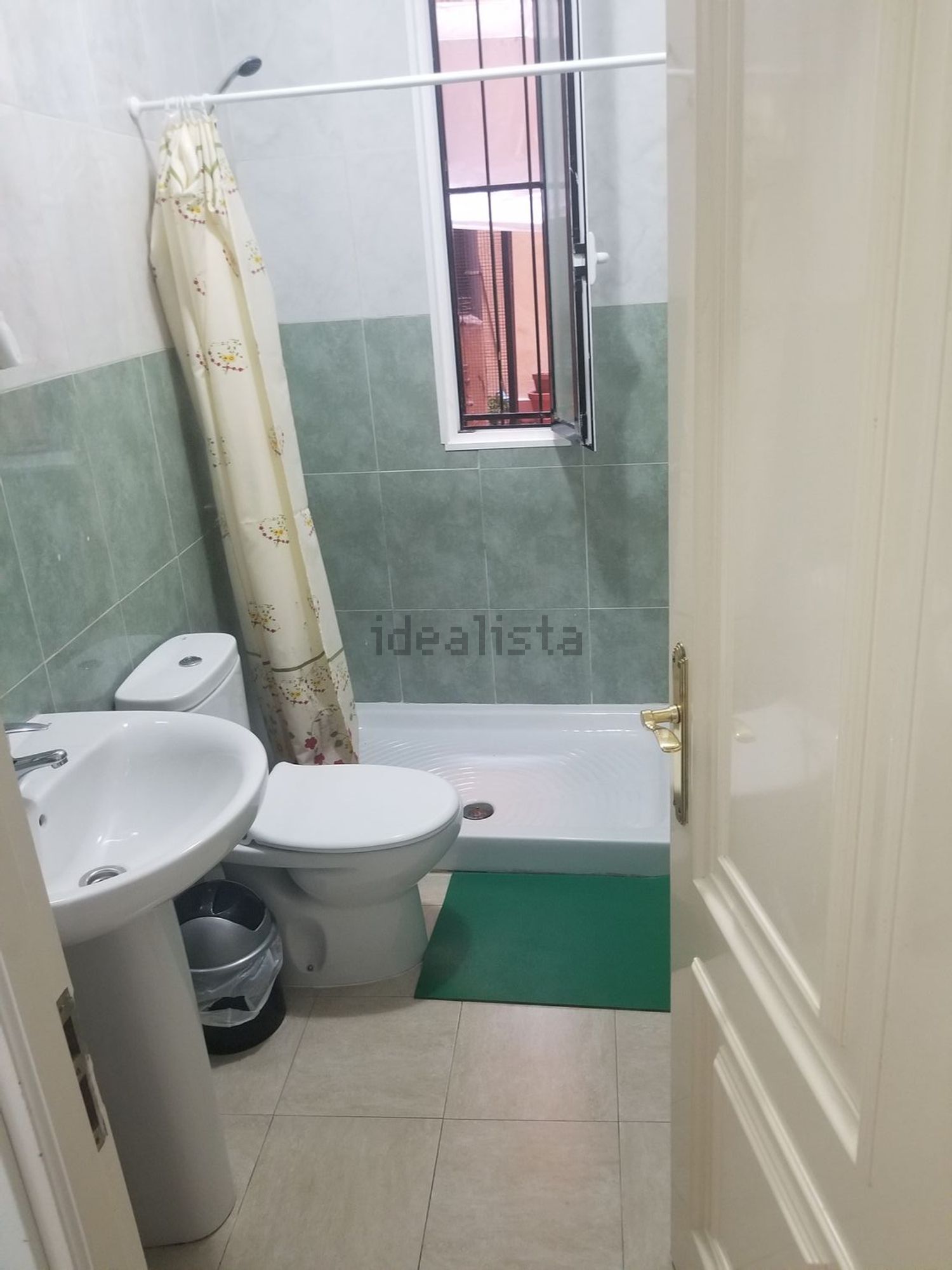 Room for rent, Madrid