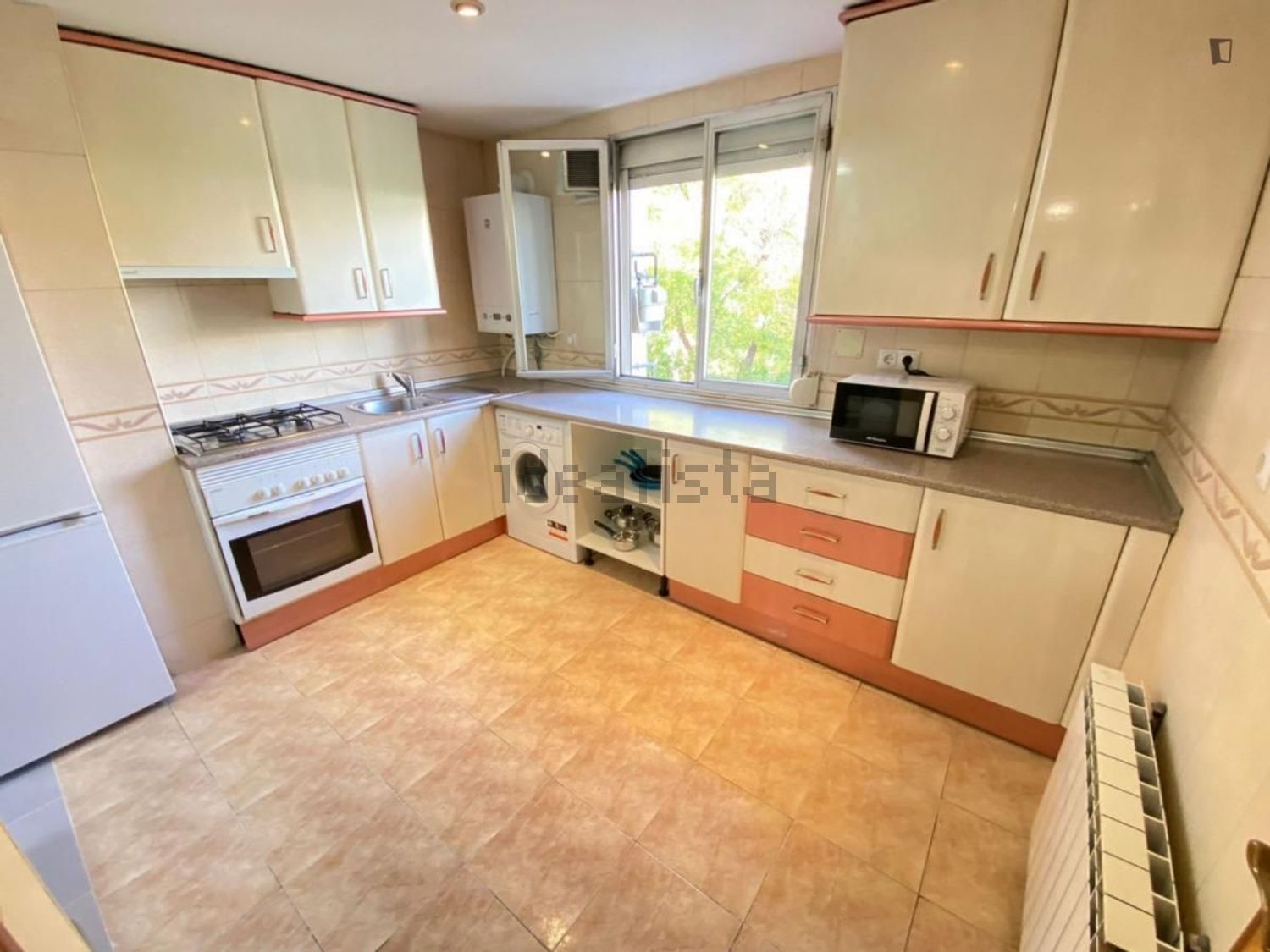 Habitación 105 m², Madrid