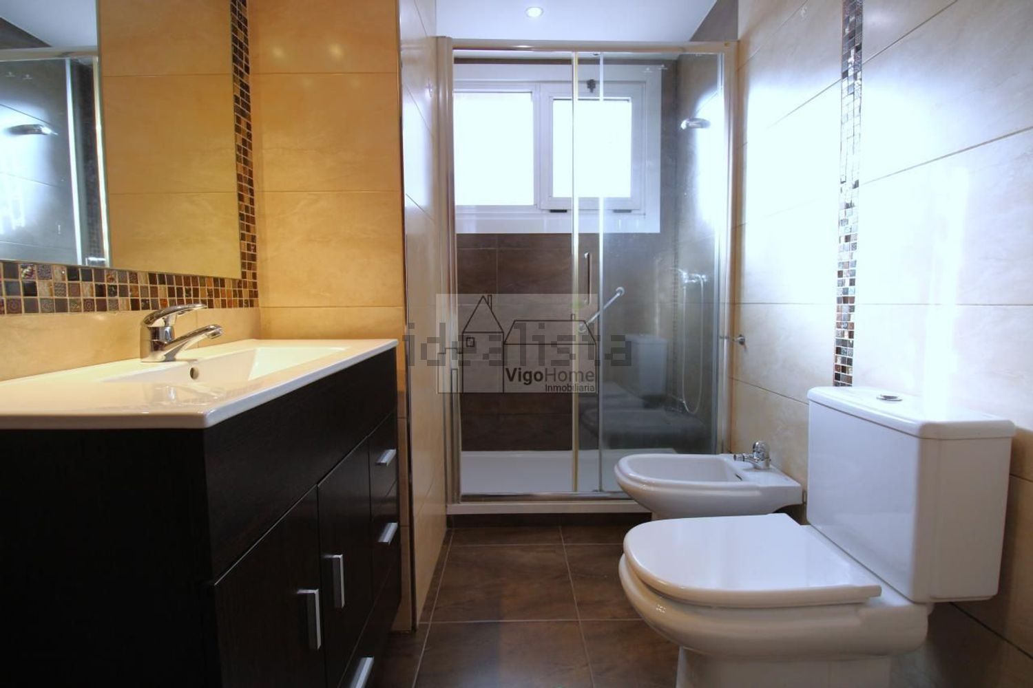 Piso de 90 m² en Vigo