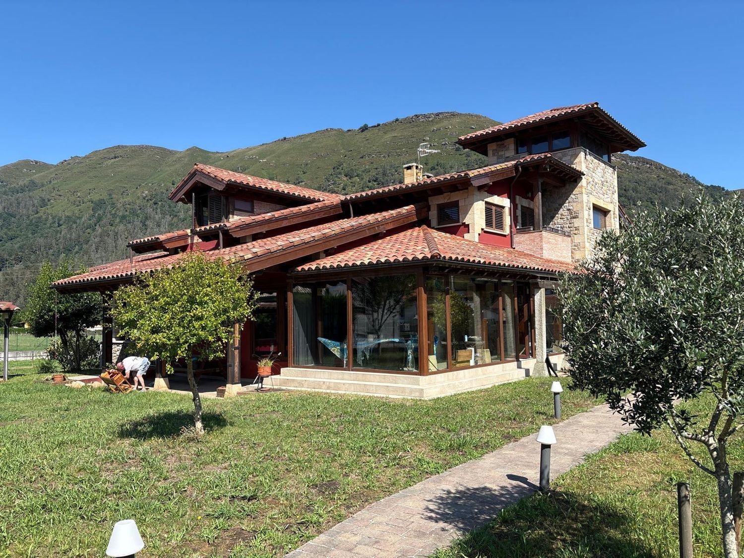 Casa de 150 m² en Ruente