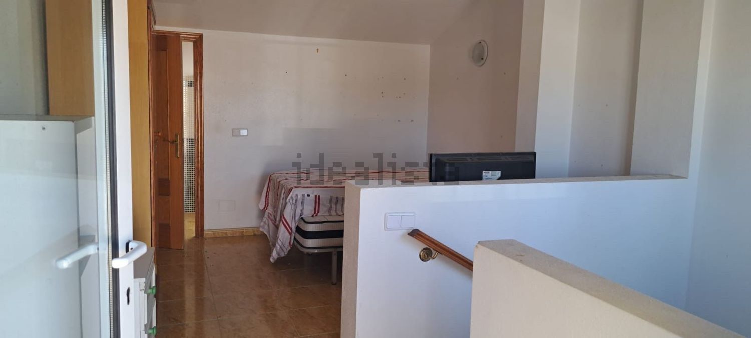 Casa de 100 m² a Oriola