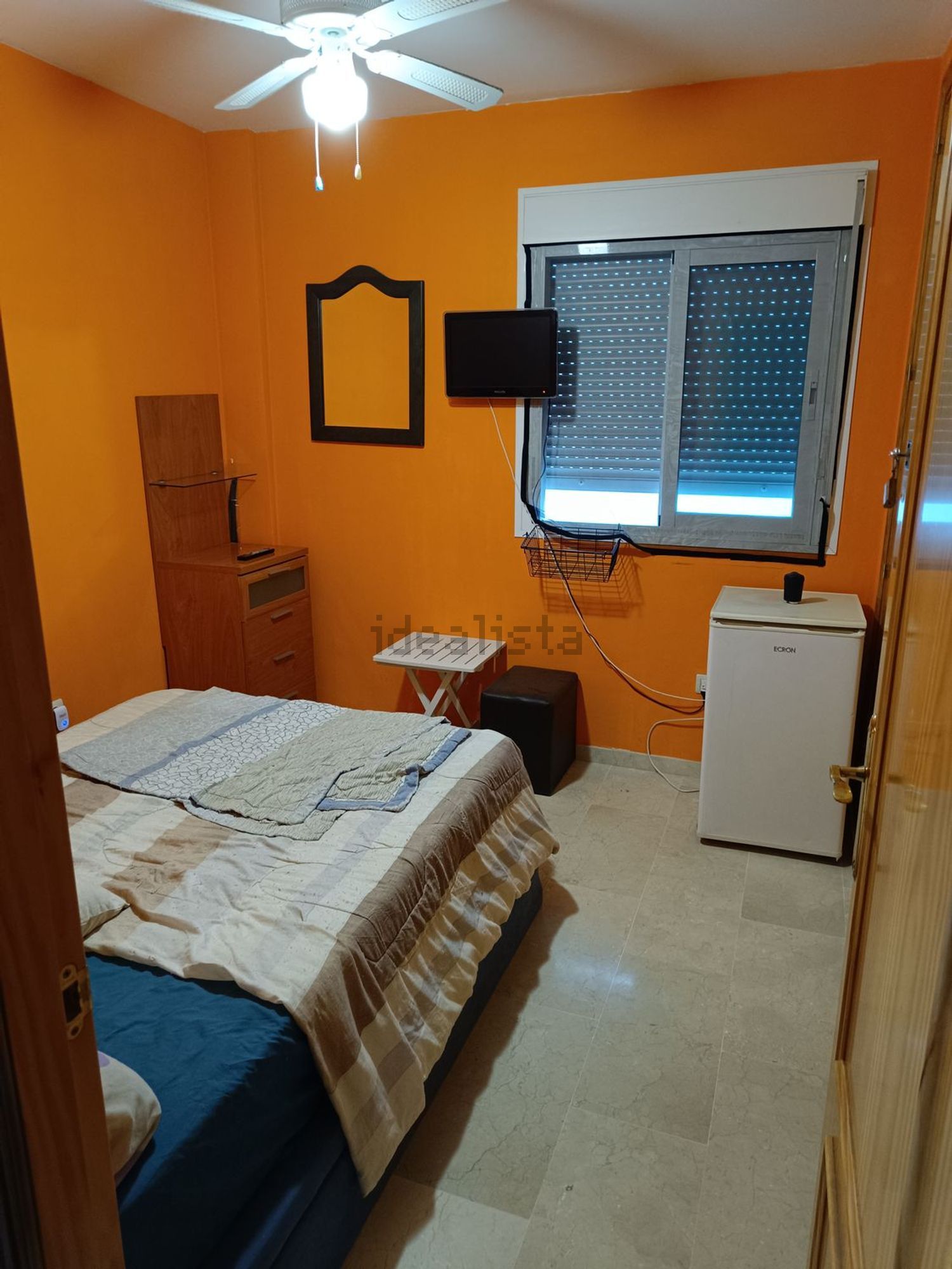 Habitació de lloguer, Alozaina