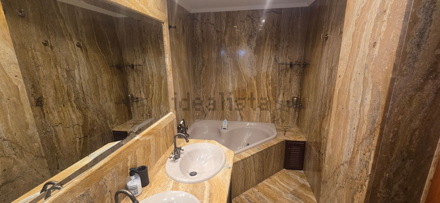 Piso de 212 m² en Granada
