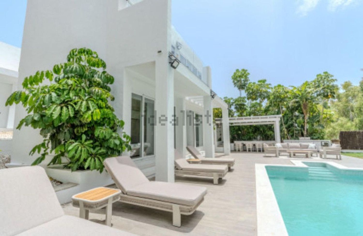 Haus 350 m² in Marbella