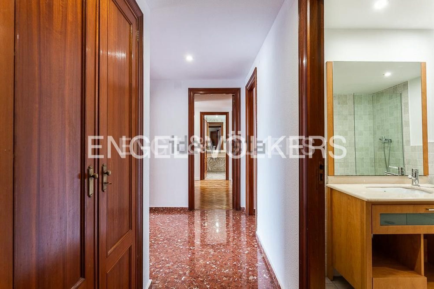 Pis de 200 m² a València