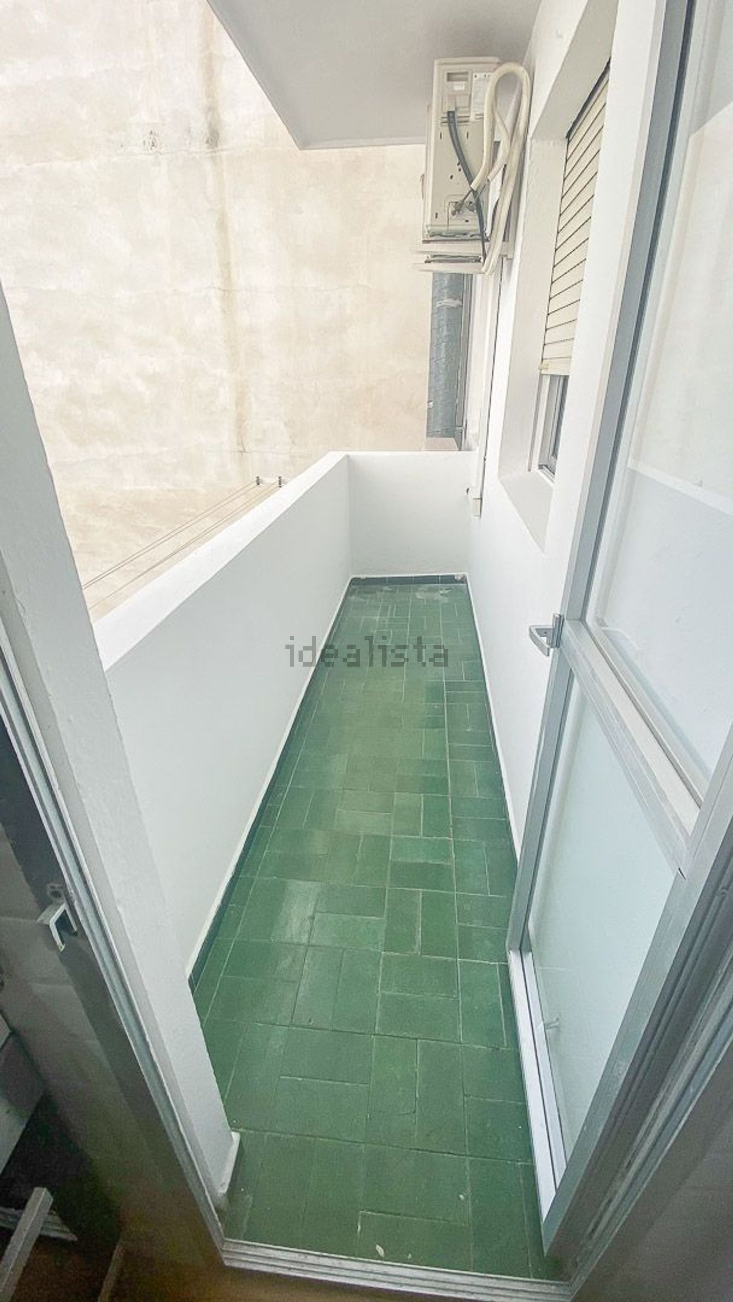 Room for rent, Seville