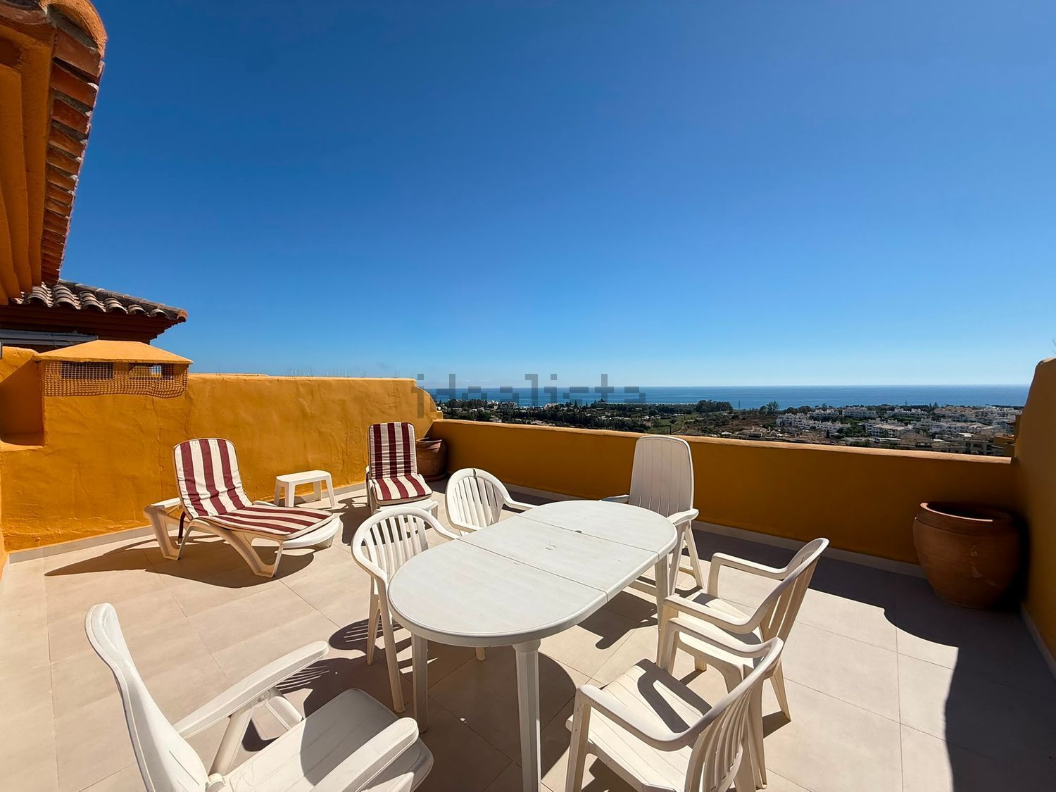 Pis de 250 m² a Estepona