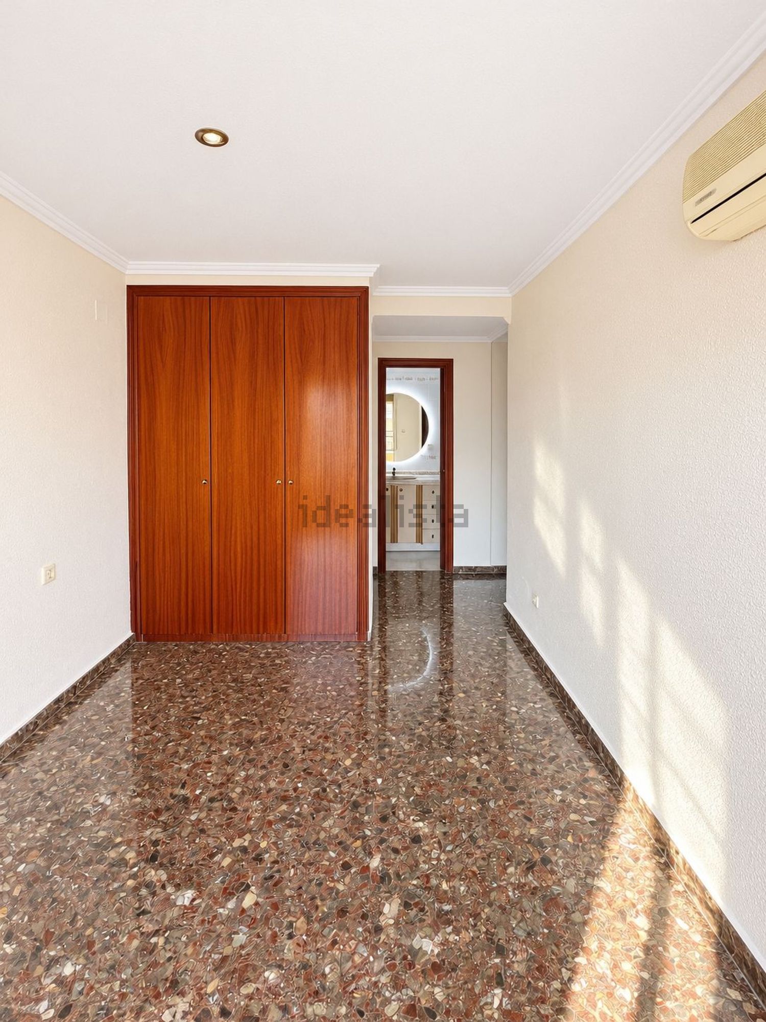 Wohnung 102 m² in Valencia