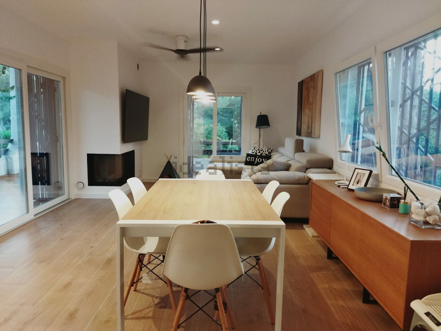 Habitació de lloguer, Roda de Berà