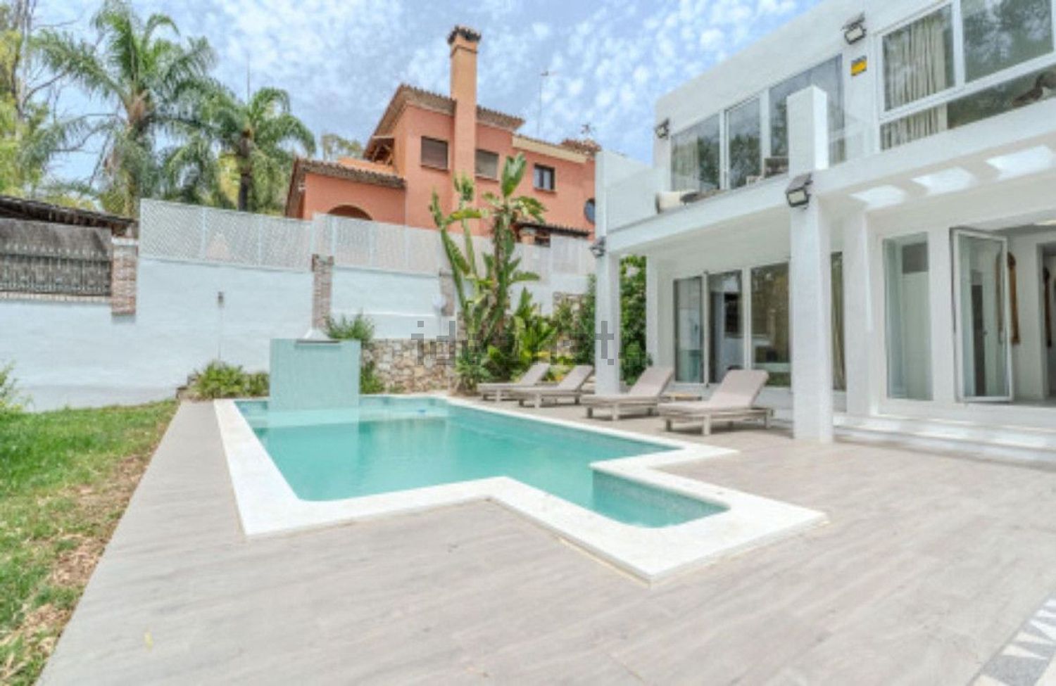 Haus 350 m² in Marbella