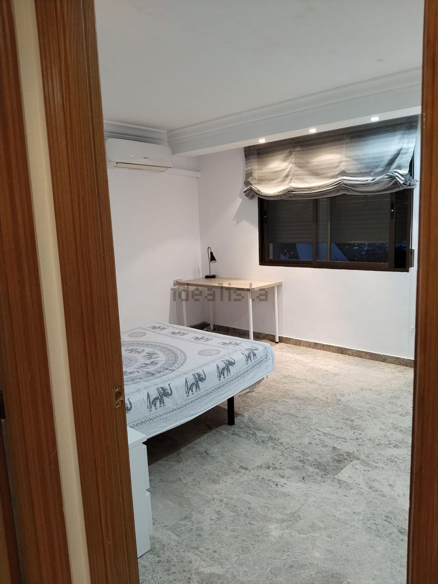 Flat 160 m² in Montcada / Moncada