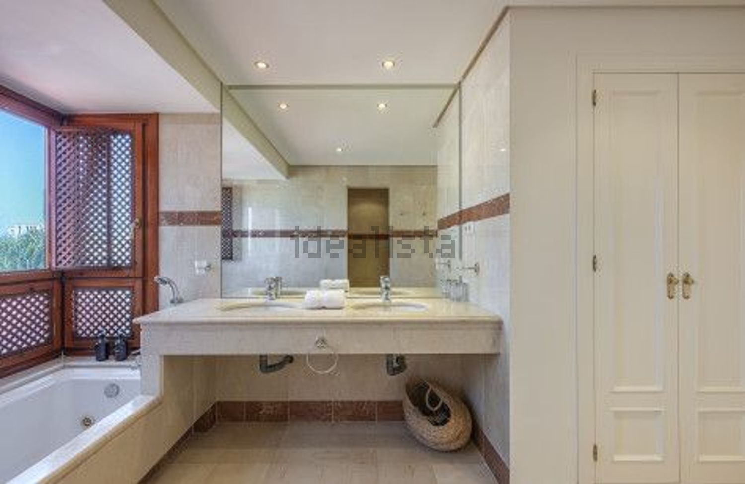 Pis de 278 m² a Estepona