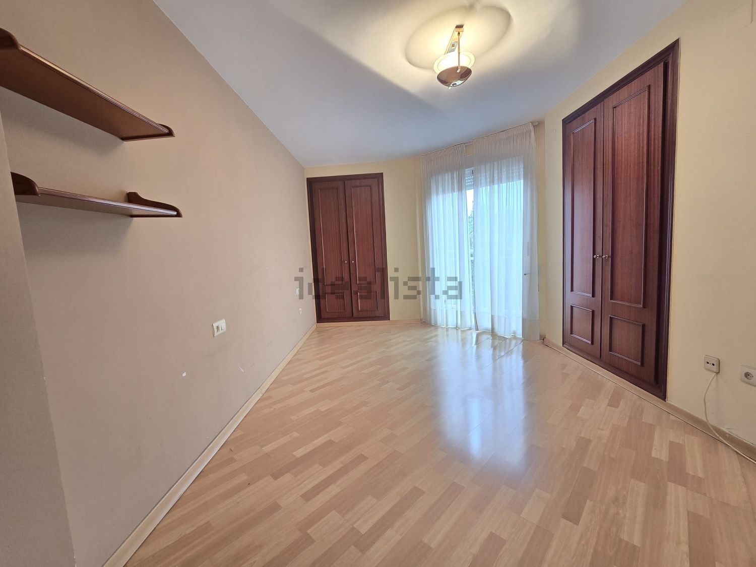 Pis de 77 m² a València