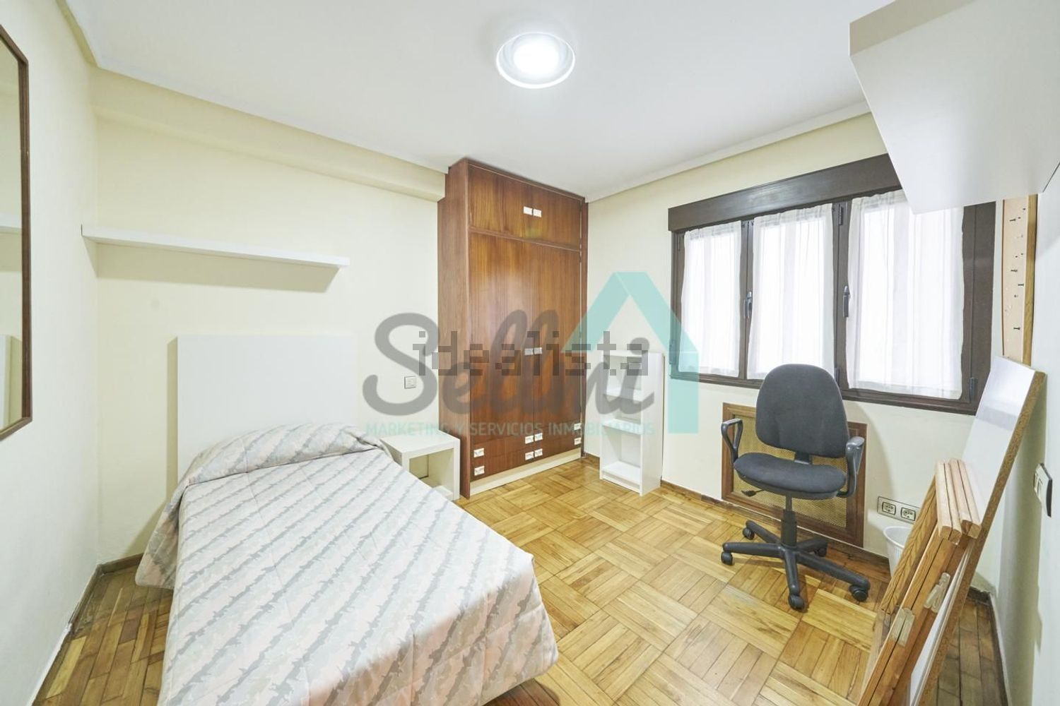 Pis de 82 m² a Oviedo