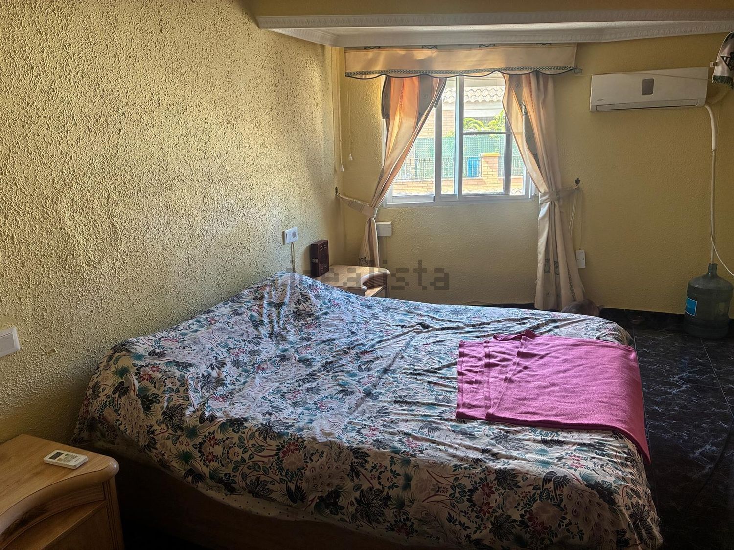 Habitació de lloguer, Burjassot