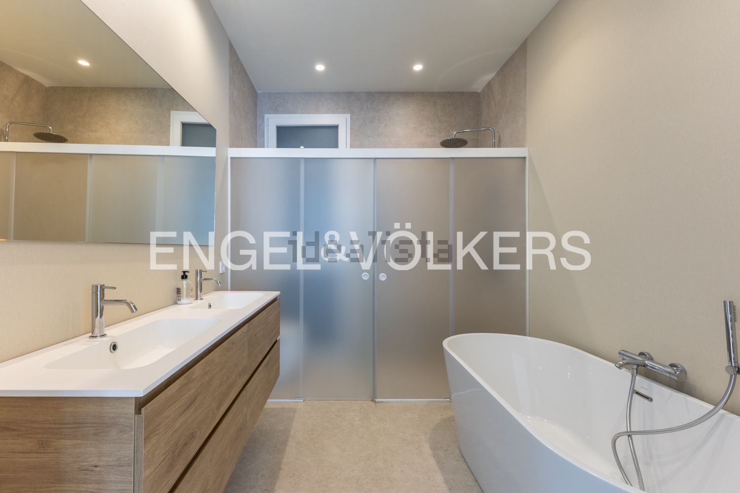 Flat 180 m² in Valencia