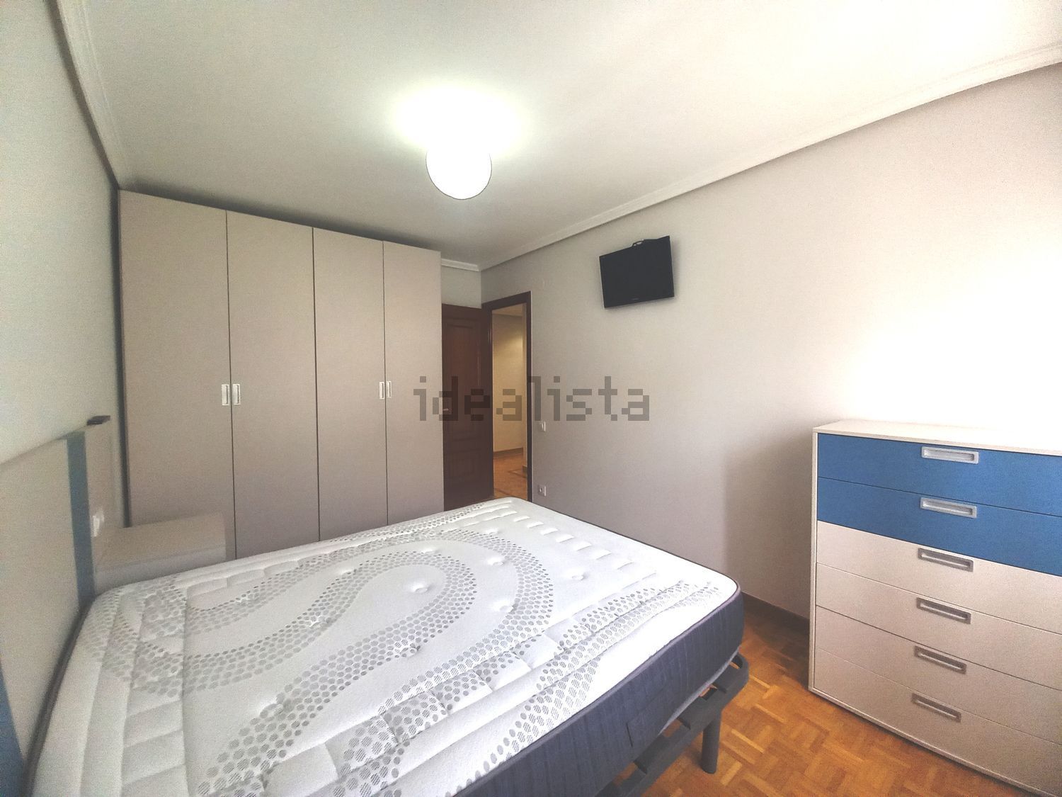 Piso de 100 m² en Castrillón