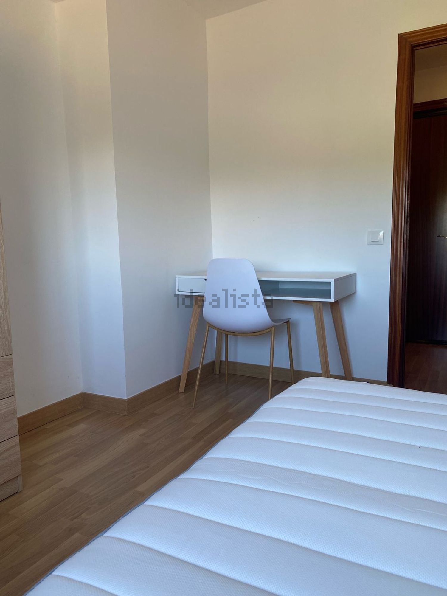 Habitació de lloguer, Camas