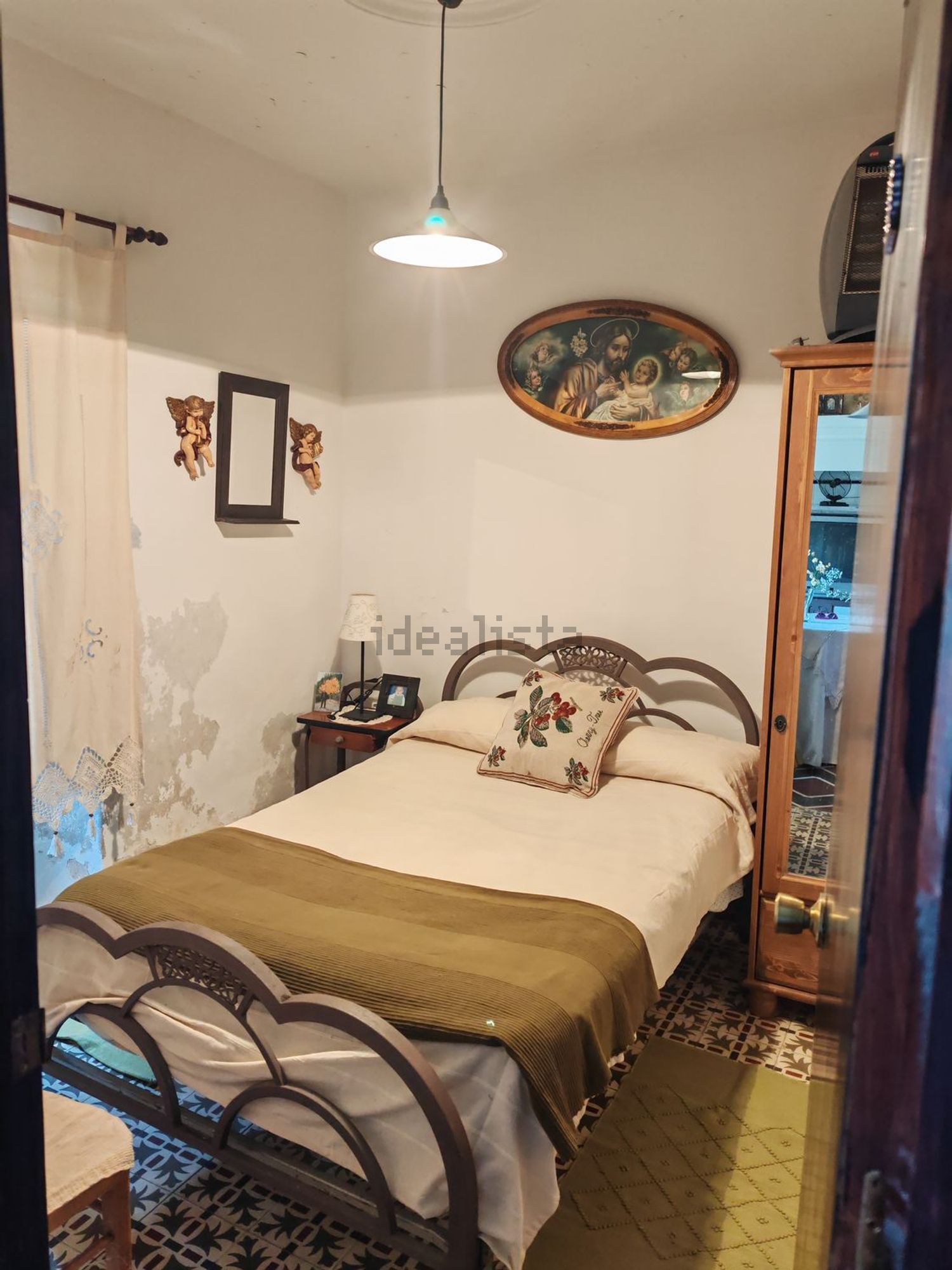 Habitació de lloguer, Alcuéscar