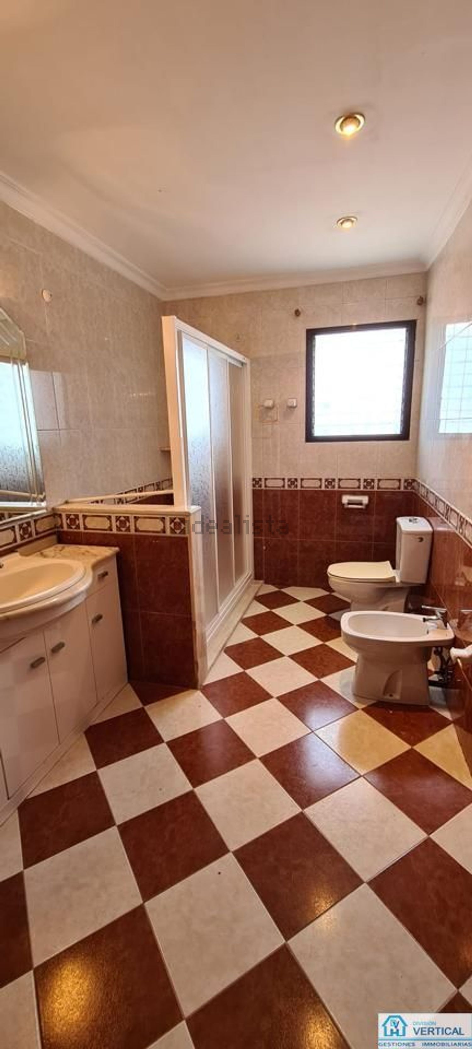 Casa de 630 m² a Riba-roja de Túria