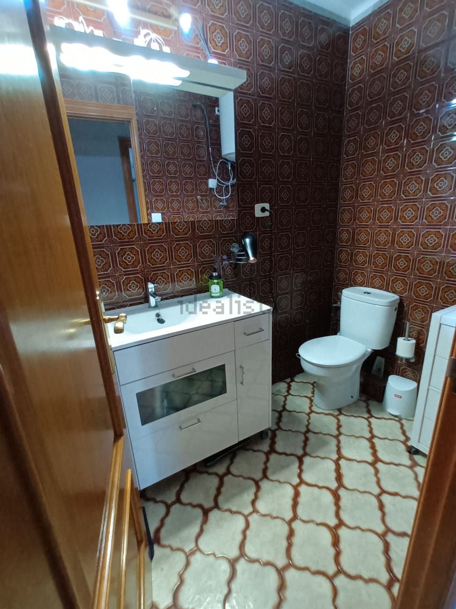 Habitació de lloguer, Burjassot