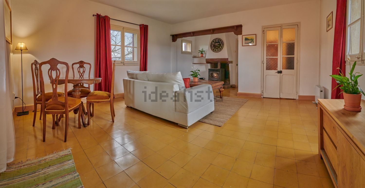 Habitació de lloguer, Tona