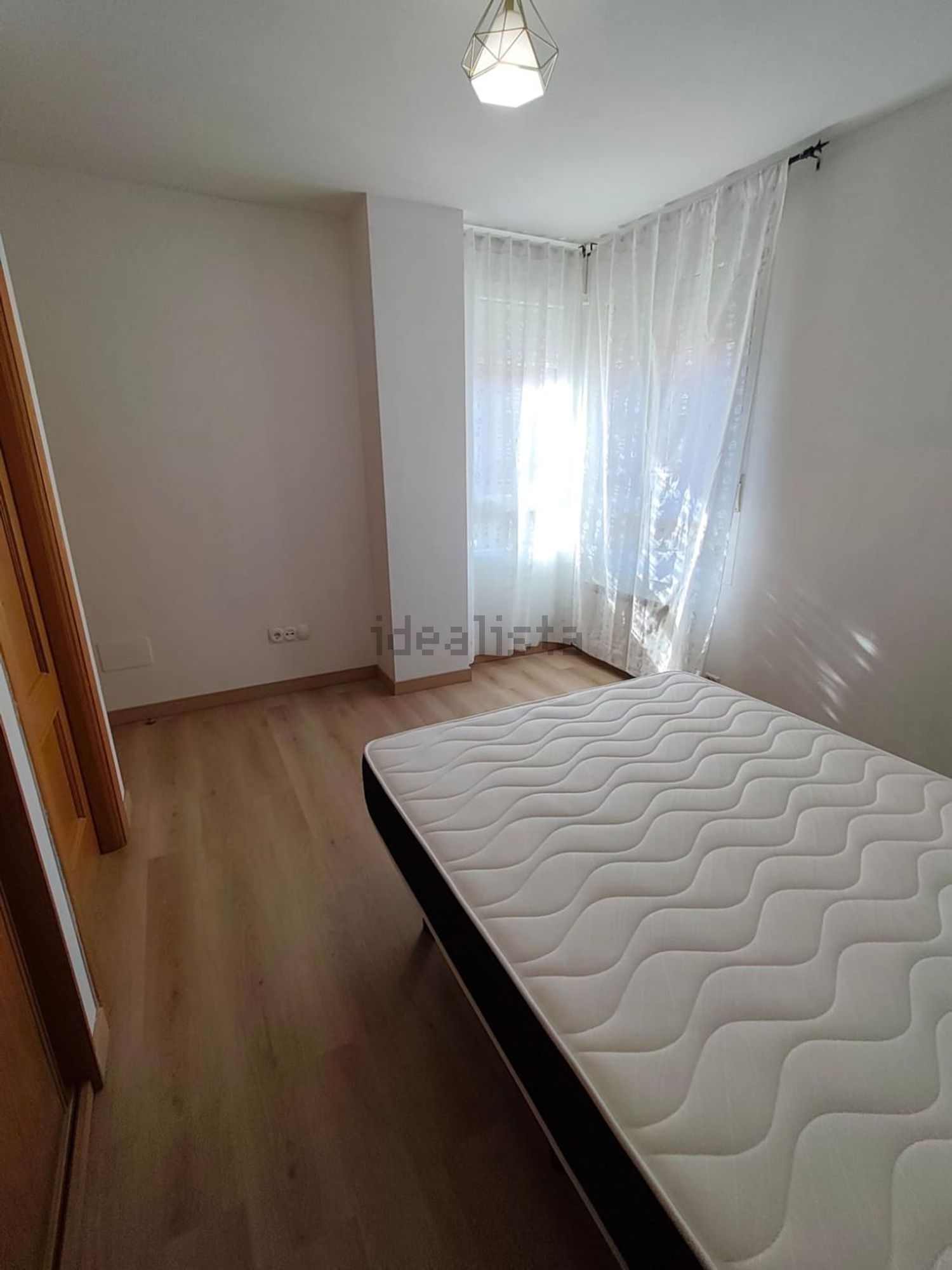 Chambre à louer, León