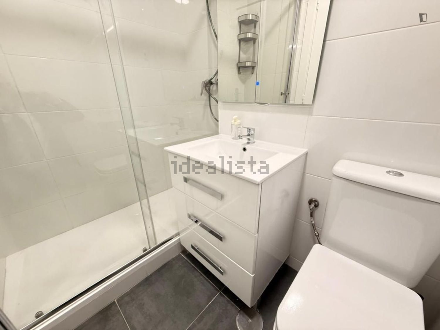 Room for rent, Madrid