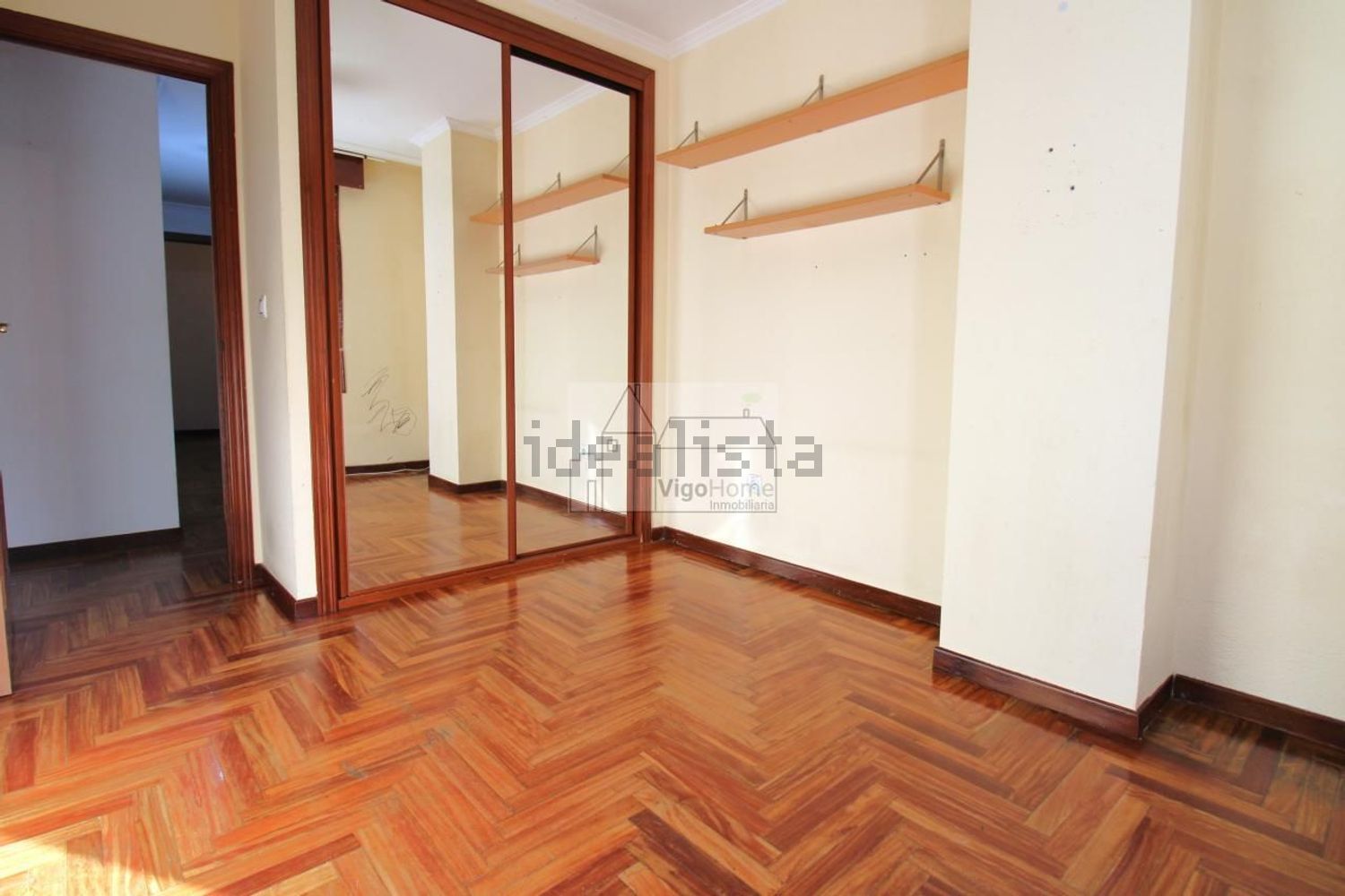 Piso de 90 m² en Vigo