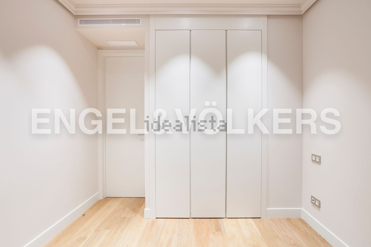 Wohnung 217 m² in Madrid