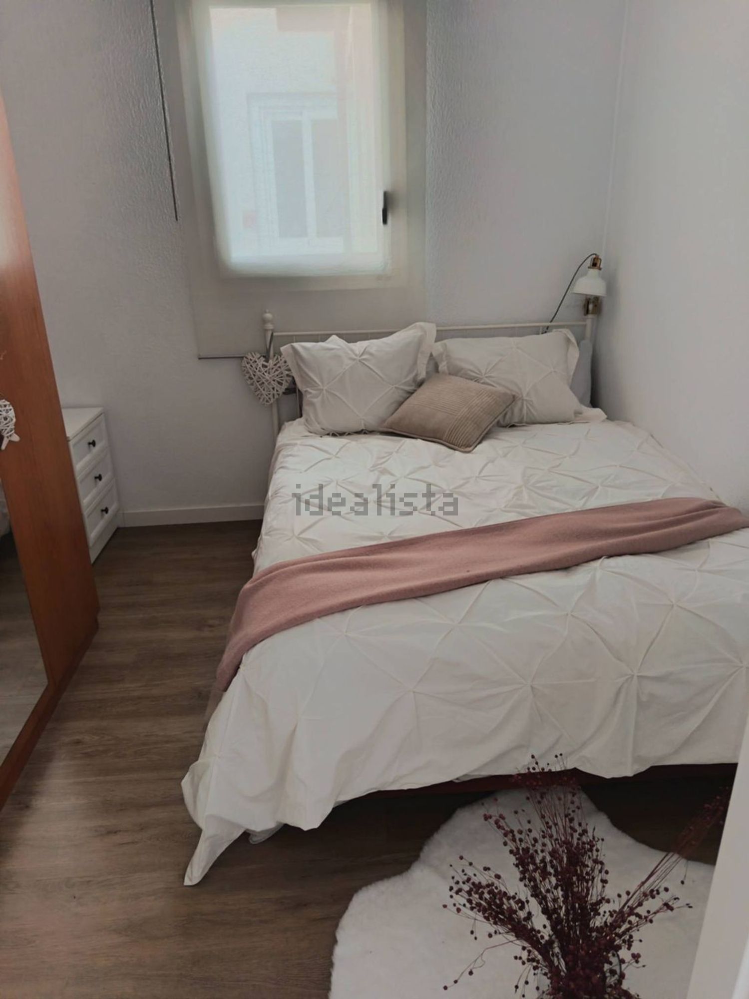 Room for rent, Mataró