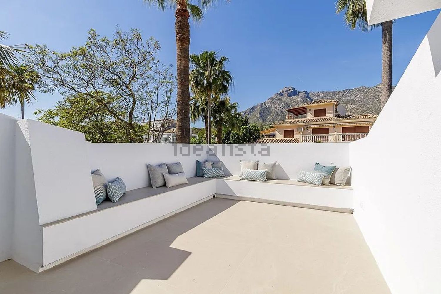 Haus 400 m² in Marbella