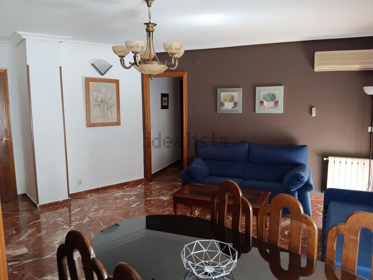 Piso de 100 m² en Baeza