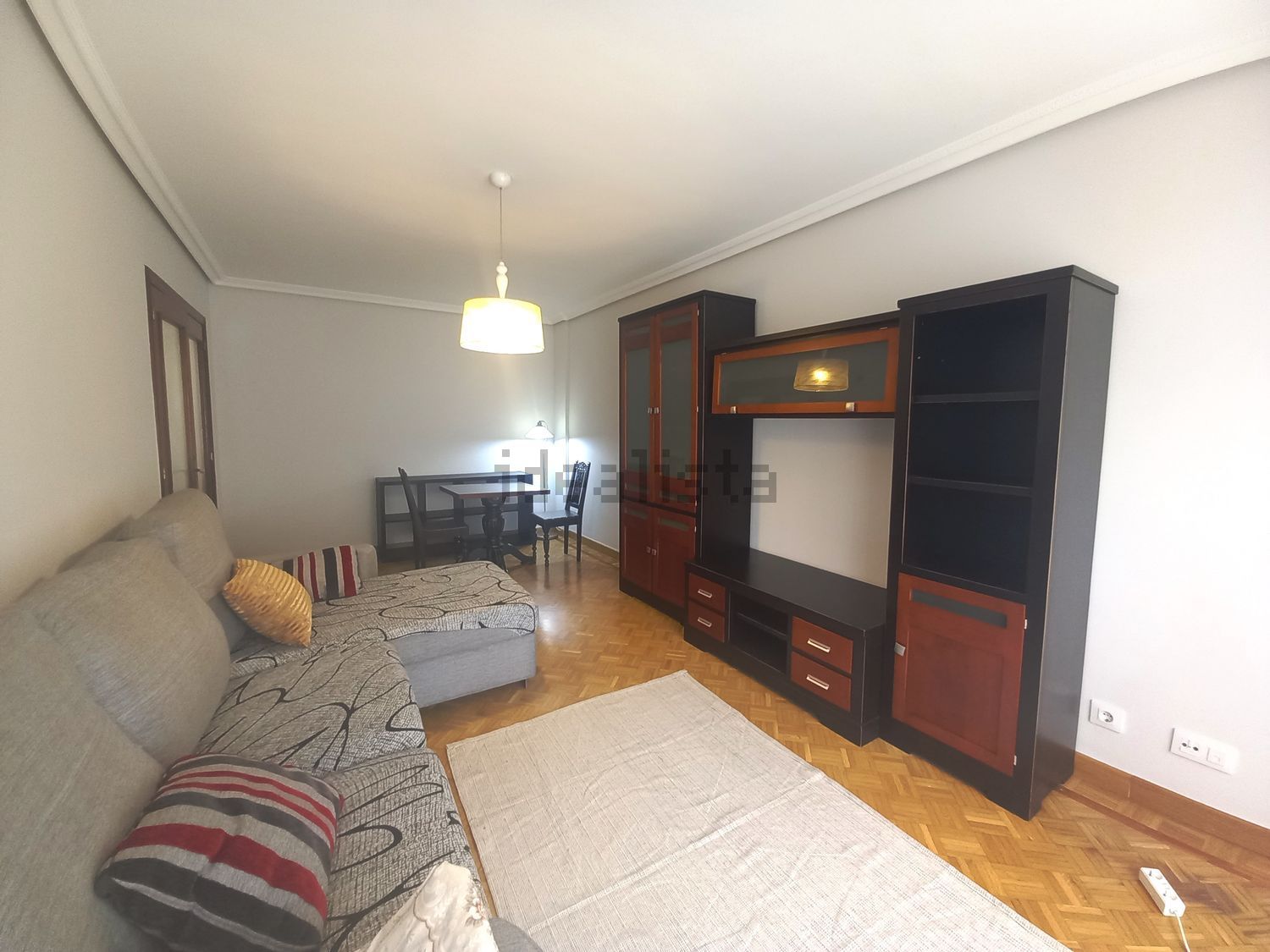 Piso de 100 m² en Castrillón
