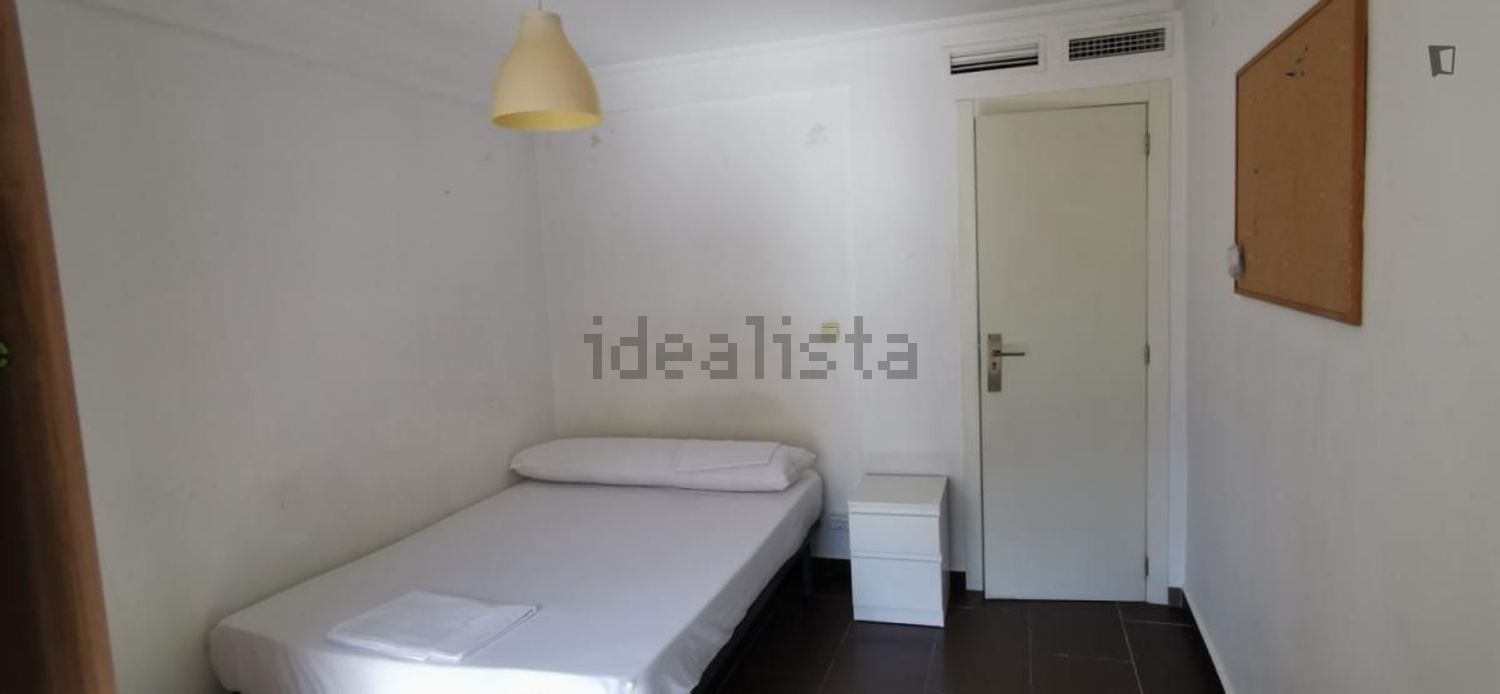 Habitación 90 m², Alicante