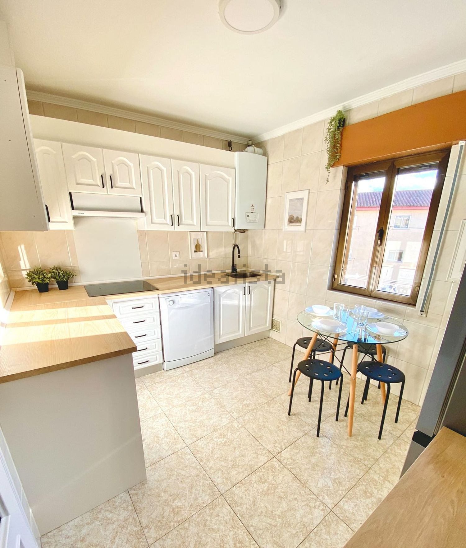 Habitació de lloguer, Àvila