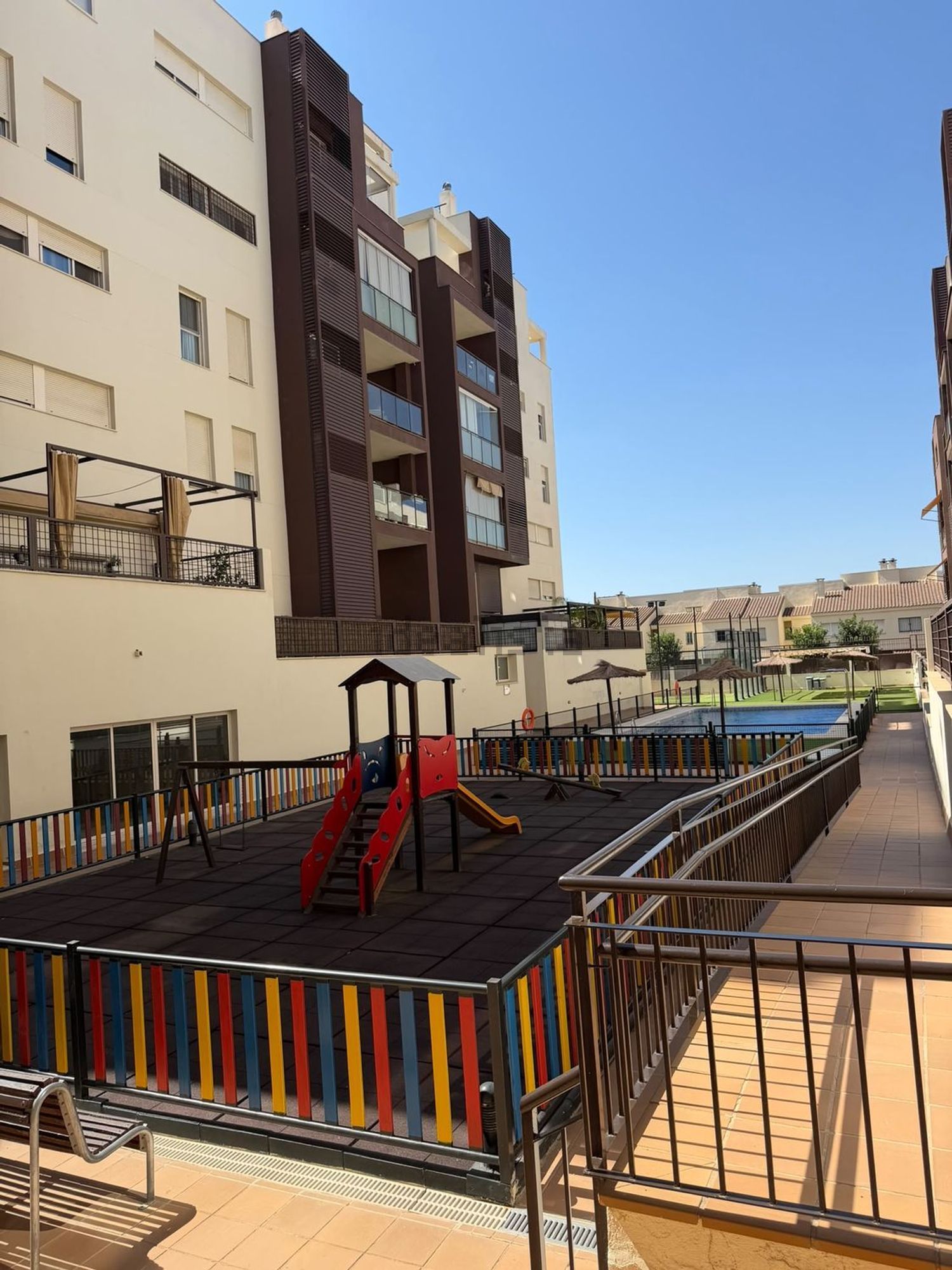 Piso de 90 m² en Bormujos