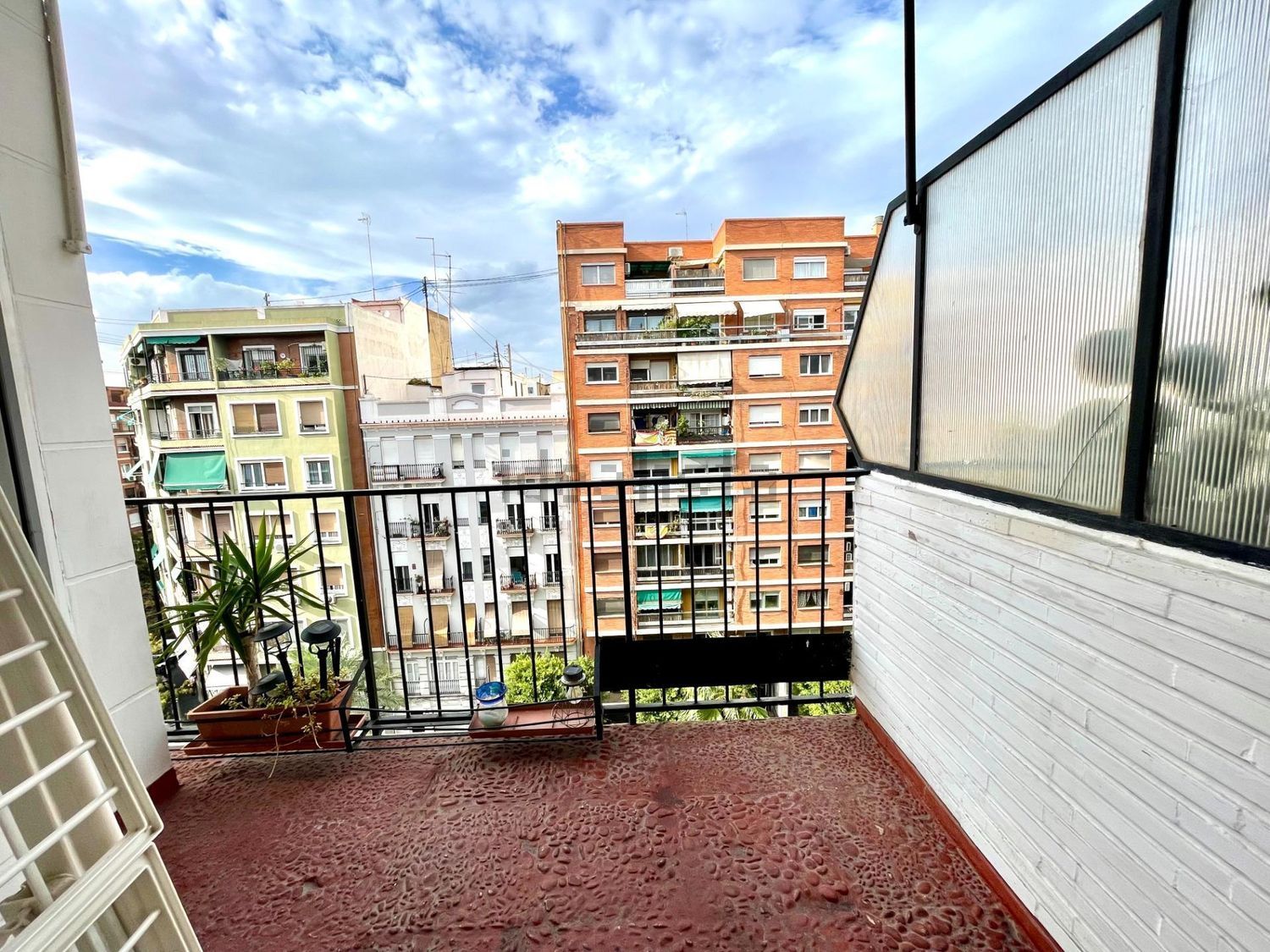 Wohnung 76 m² in Valencia