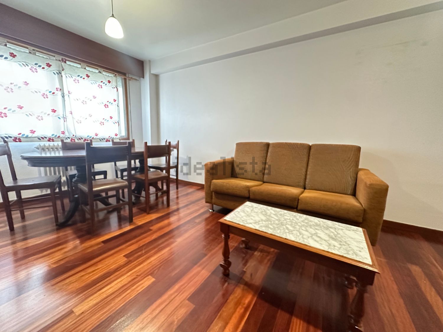 Piso de 60 m² en Santiago de Compostela